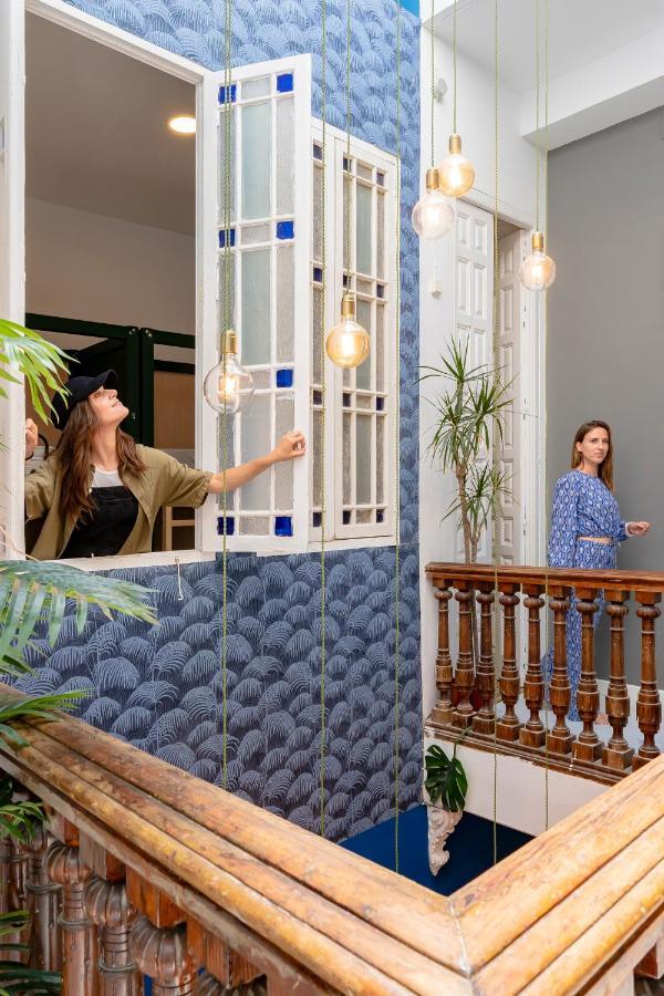 The Urban Jungle Hostel Malaga Exterior photo